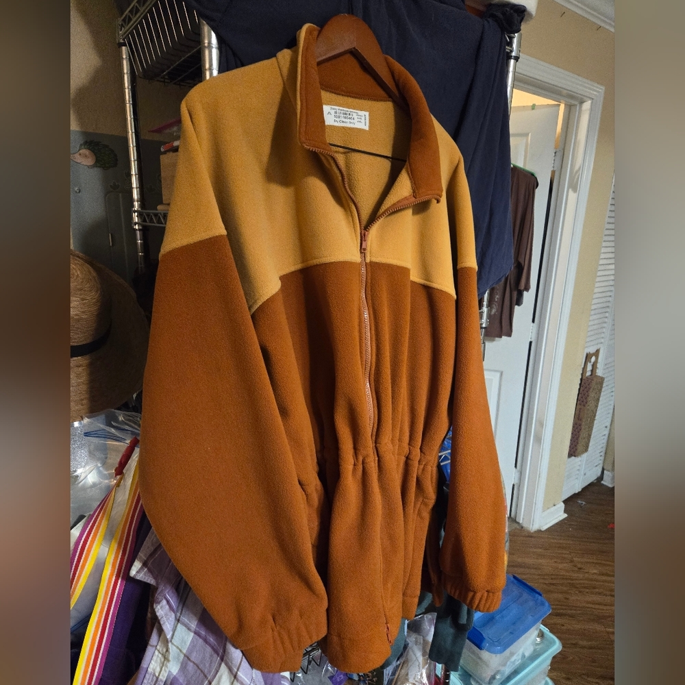 2XL Disney Worldwide Services Castmember Jacket.